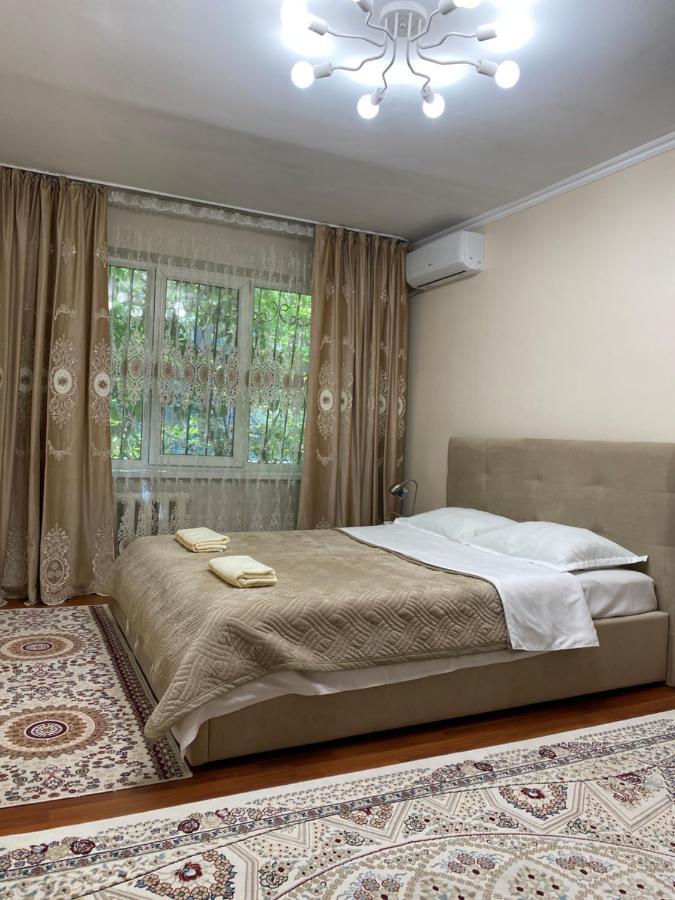 Ferienwohnung Flat Almaty Exterior foto